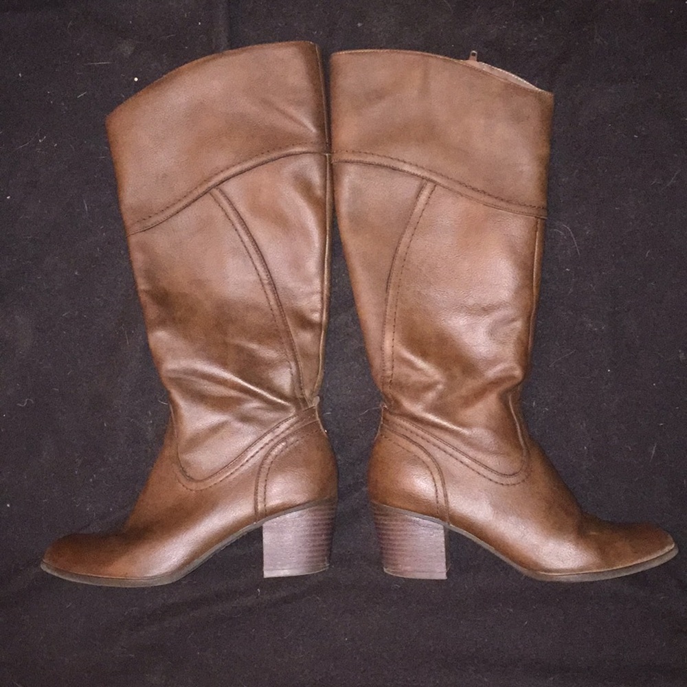 Brown leather heeled boots